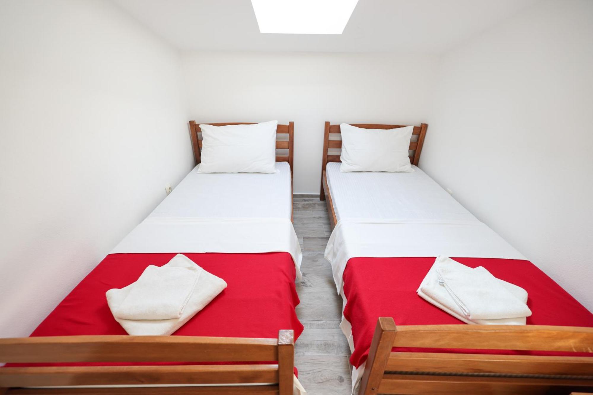 Rooms Malic Petrčane Szoba fotó