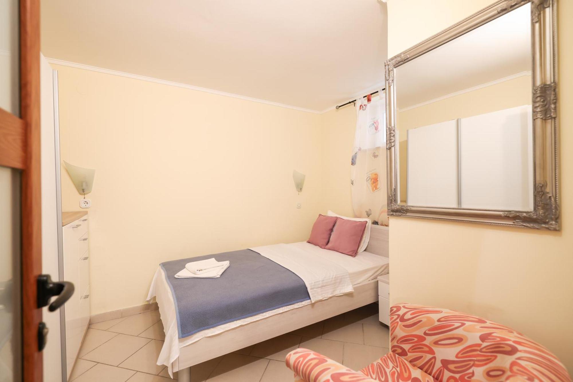 Rooms Malic Petrčane Szoba fotó
